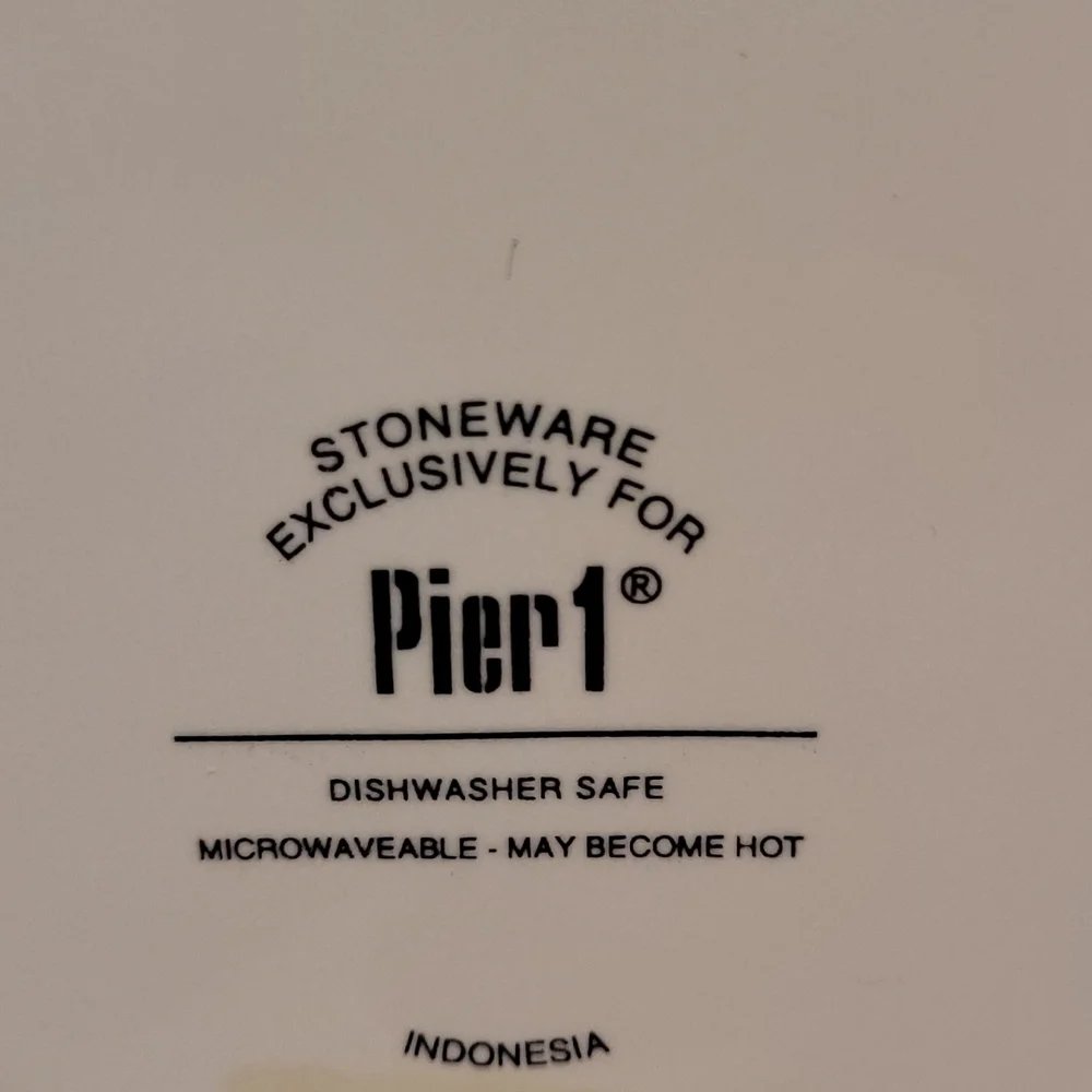 Beautiful Pier 1 Plate